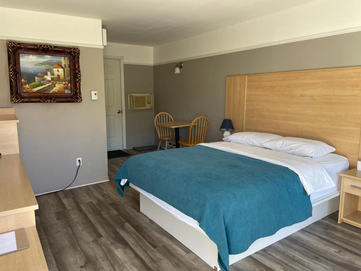 Motel Au P'Tit Sapin Mirabel Eksteriør bilde