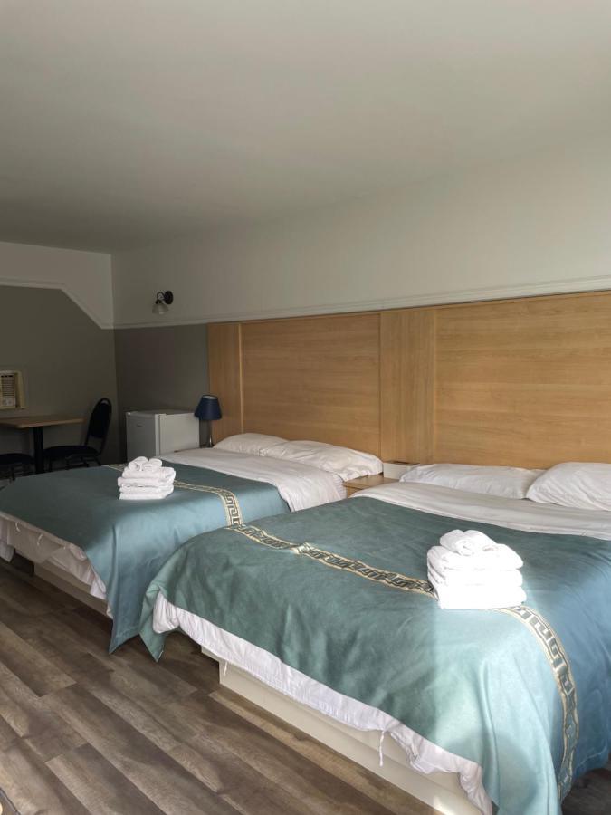 Motel Au P'Tit Sapin Mirabel Eksteriør bilde