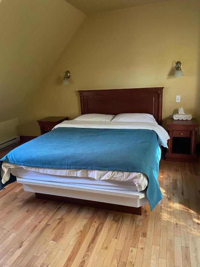 Motel Au P'Tit Sapin Mirabel Eksteriør bilde