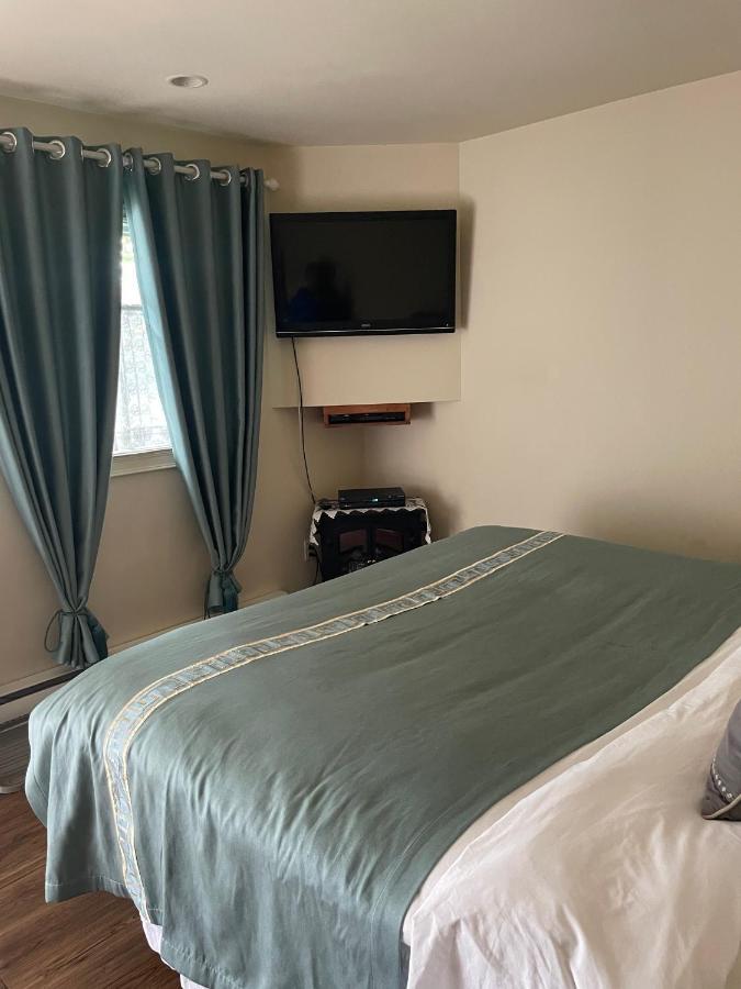 Motel Au P'Tit Sapin Mirabel Eksteriør bilde