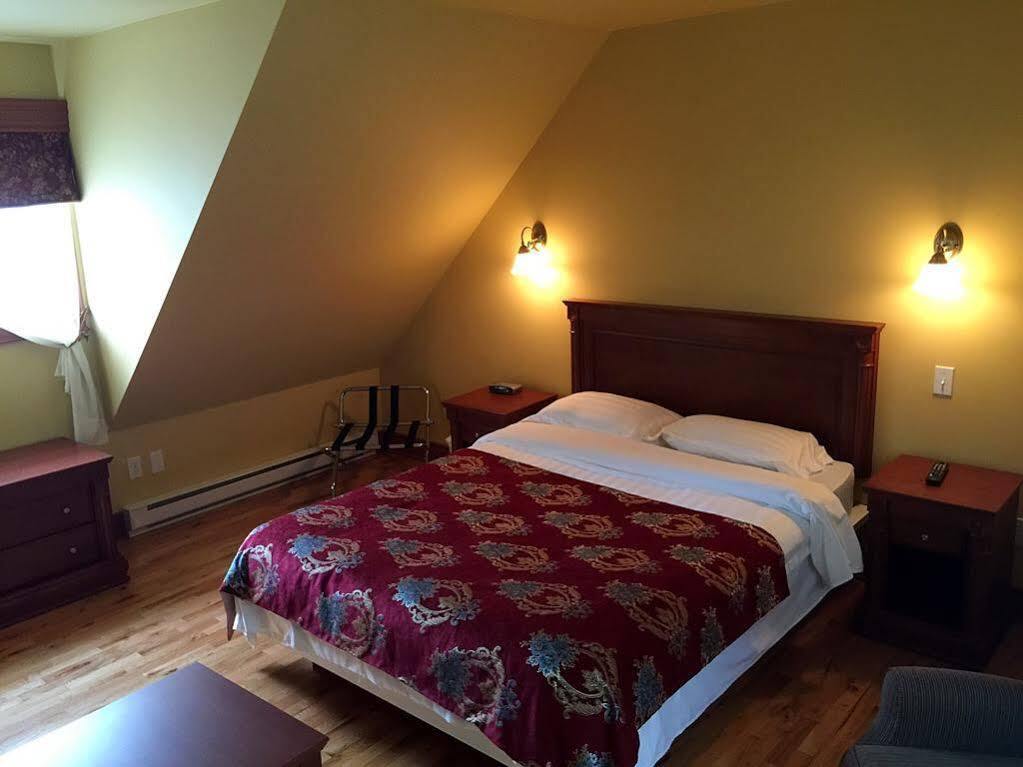 Motel Au P'Tit Sapin Mirabel Eksteriør bilde